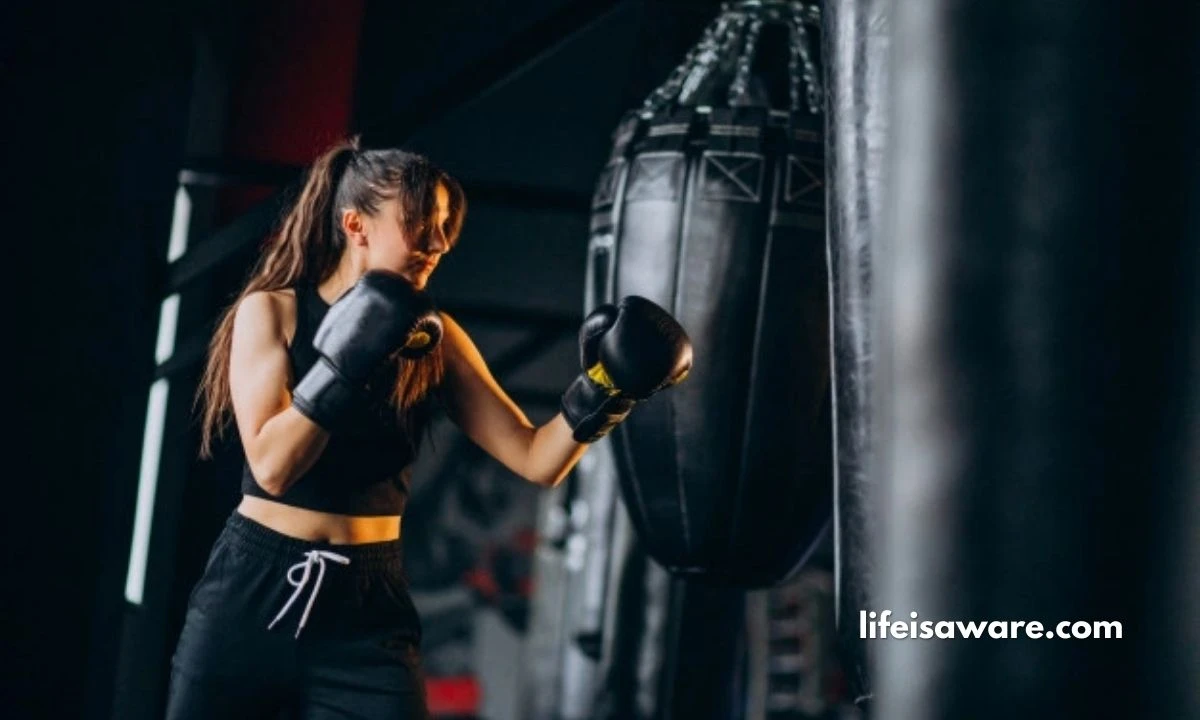 Read more about the article 15 Minutes Extreme Boxing Workouts